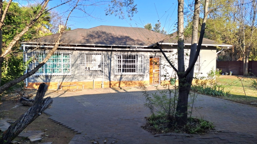 5 Bedroom Property for Sale in Park West Free State